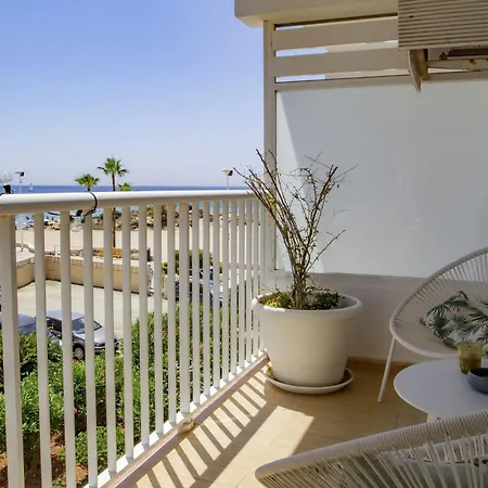 Playa Arenal Grupo Terra De Mar Апартаменти